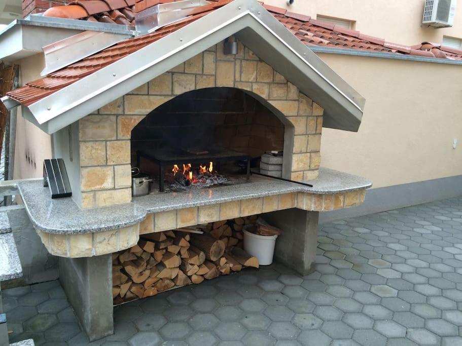 Apartments Babic Сукошан Экстерьер фото